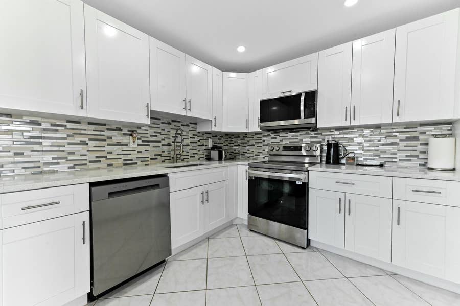 Property photo for 528 Burgundy K Avenue, Delray Beach, FL
