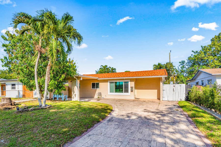 Property photo for 1121 N 66TH Terrace, Hollywood, FL