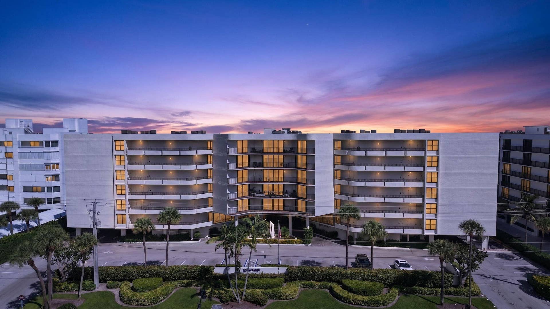3610 S Ocean Boulevard, #409, South Palm Beach, FL 33480 39-web-or-mls-Twilight