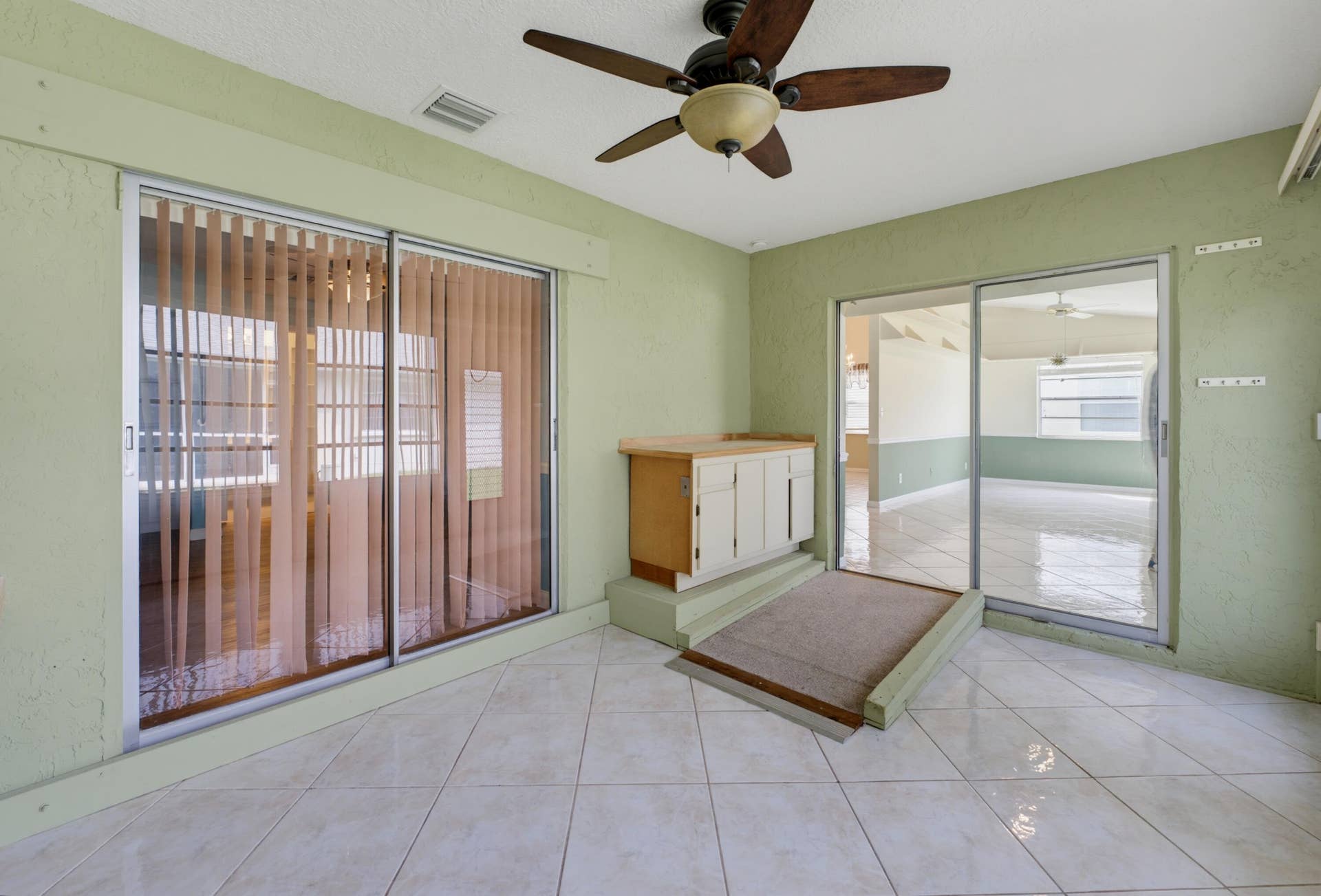 5253 Crystal Anne Drive, West Palm Beach, FL 33417 AG_5253 Crystal Anne_ (15)
