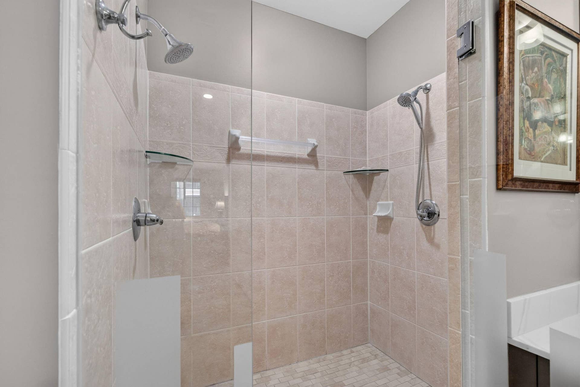 2790 Kinsington Circle, Weston, FL 33332 Dual Shower