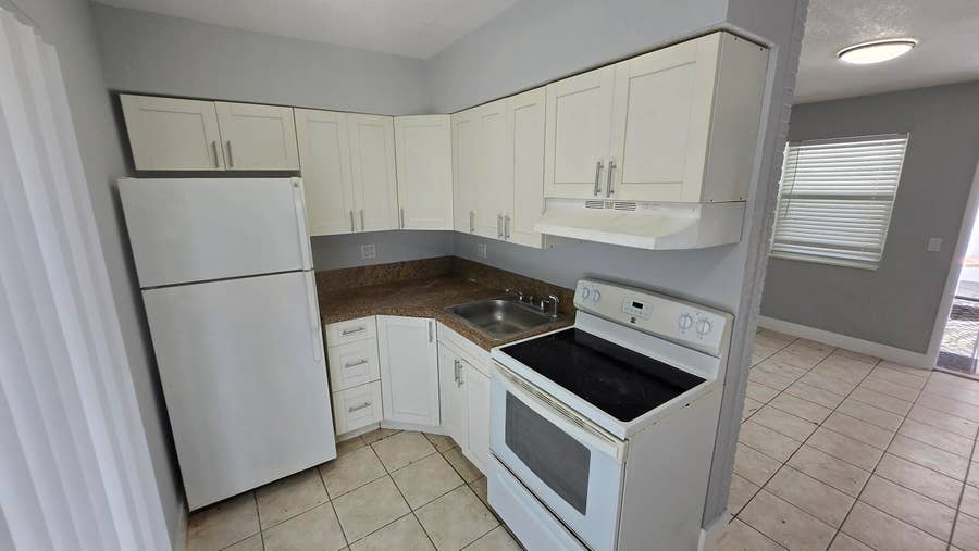 Property photo for 16951 NE 18TH Avenue, #6, North Miami Beach, FL