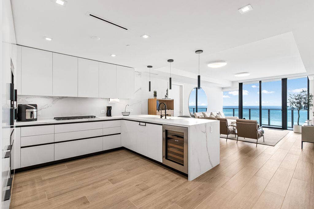 1116 N OCEAN Boulevard, #1205, Pompano Beach, FL 33062 Functional Living