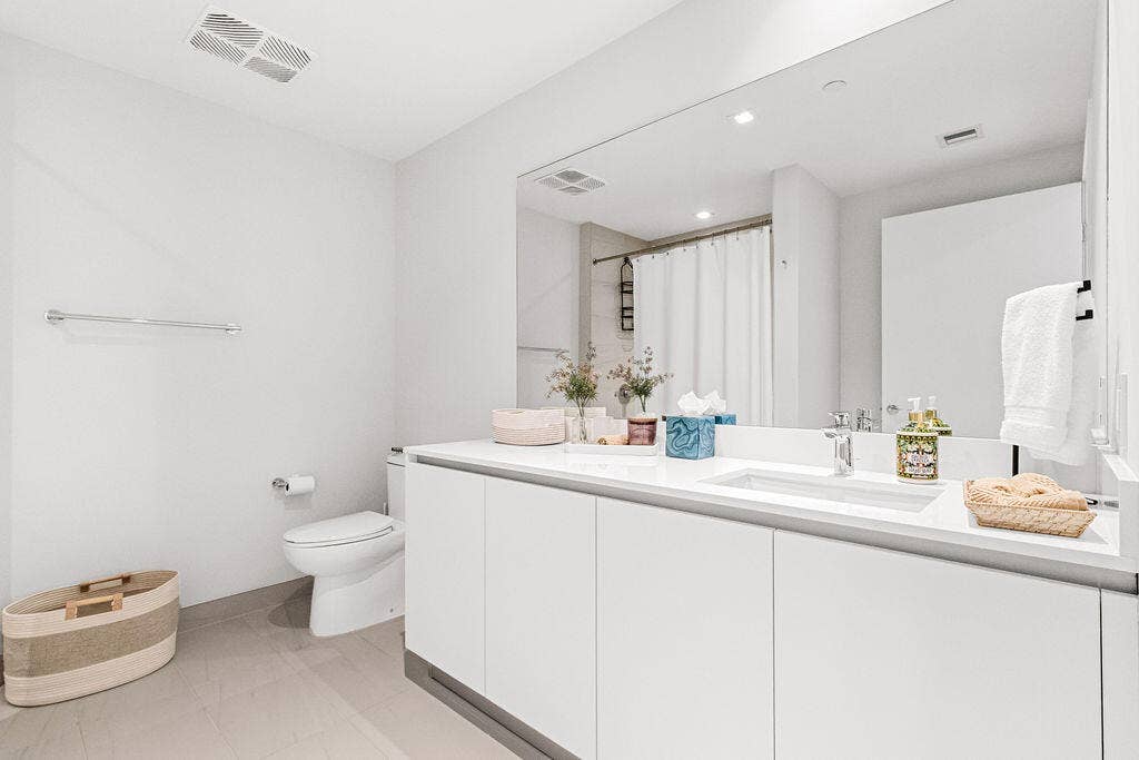 1116 N OCEAN Boulevard, #1205, Pompano Beach, FL 33062 IMG_6180