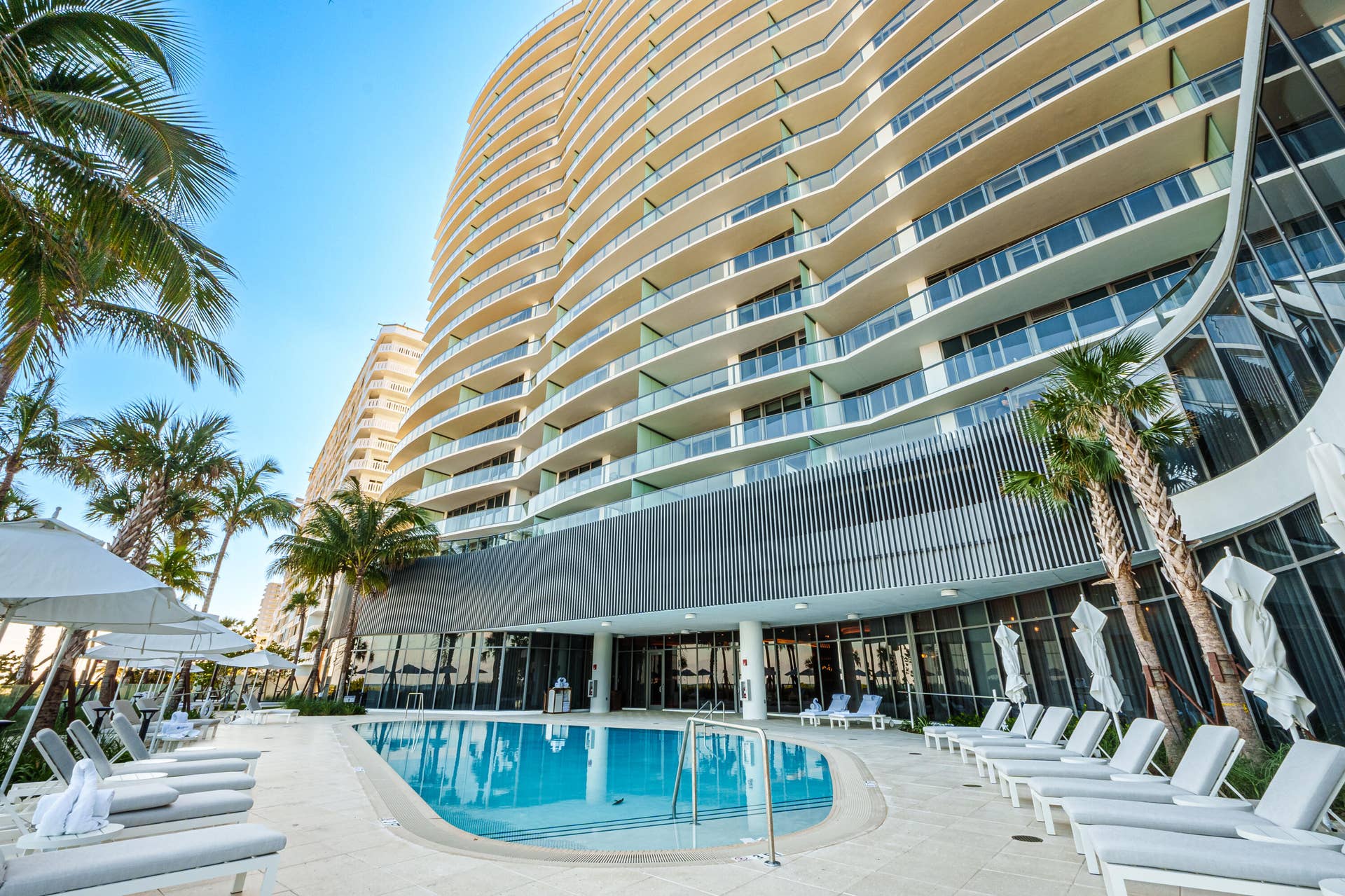 1116 N OCEAN Boulevard, #1205, Pompano Beach, FL 33062 Skybankpro.com Real Estate Photography S