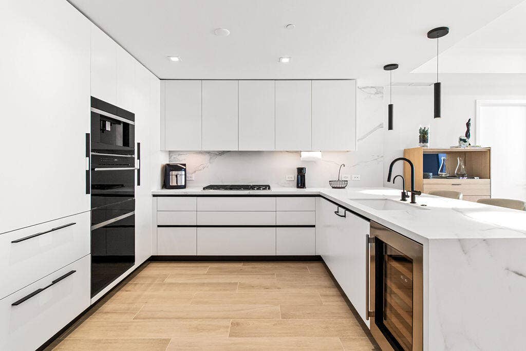 1116 N OCEAN Boulevard, #1205, Pompano Beach, FL 33062 Modern Kitchen