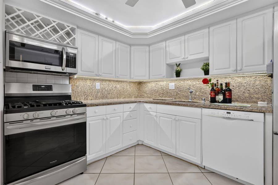 Property photo for 3140 S OCEAN Drive, #410, Hallandale Beach, FL