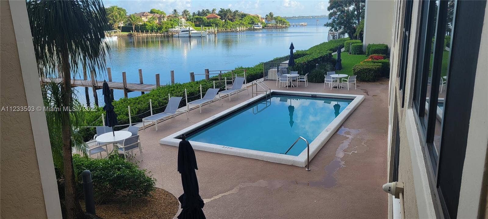 lakewood pool