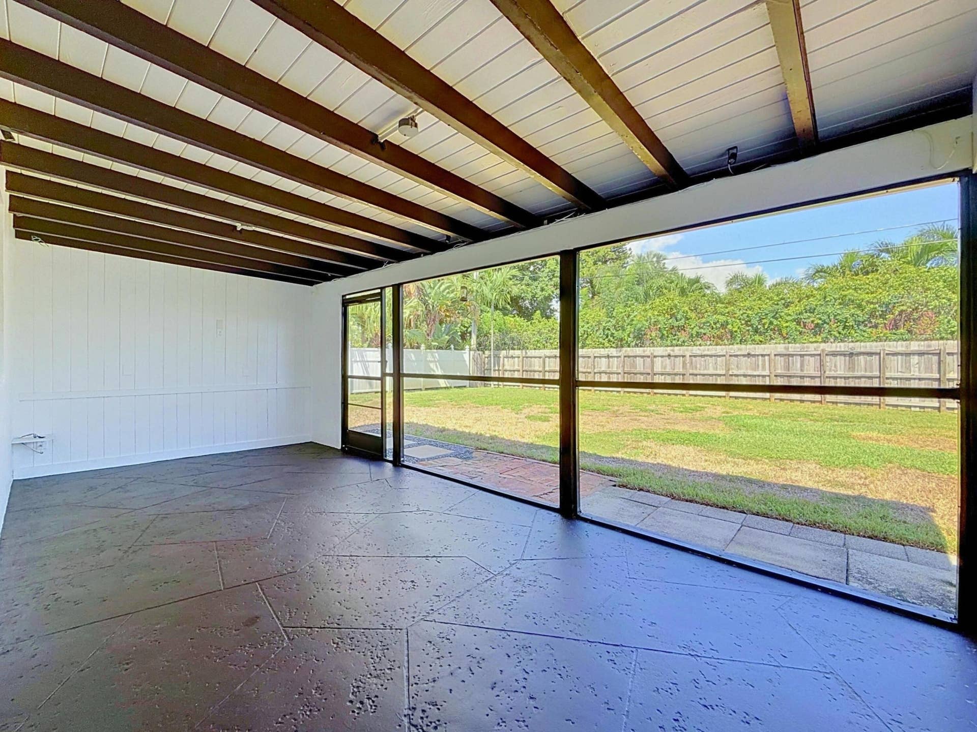 2621 NE 51ST Court, Lighthouse Point, FL 33064 22