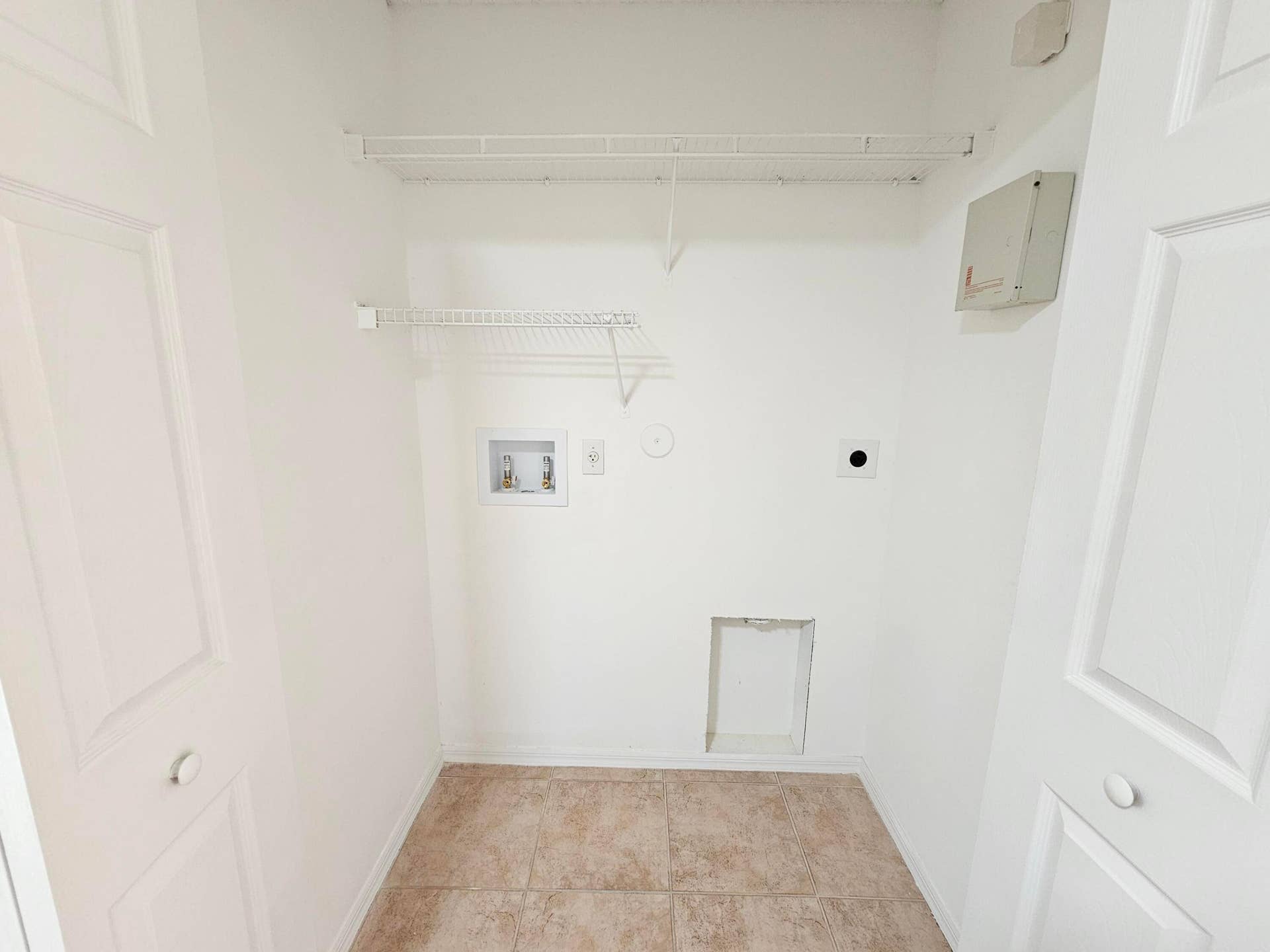 145 Fox Meadow Run, Jupiter, FL 33458 Laundry