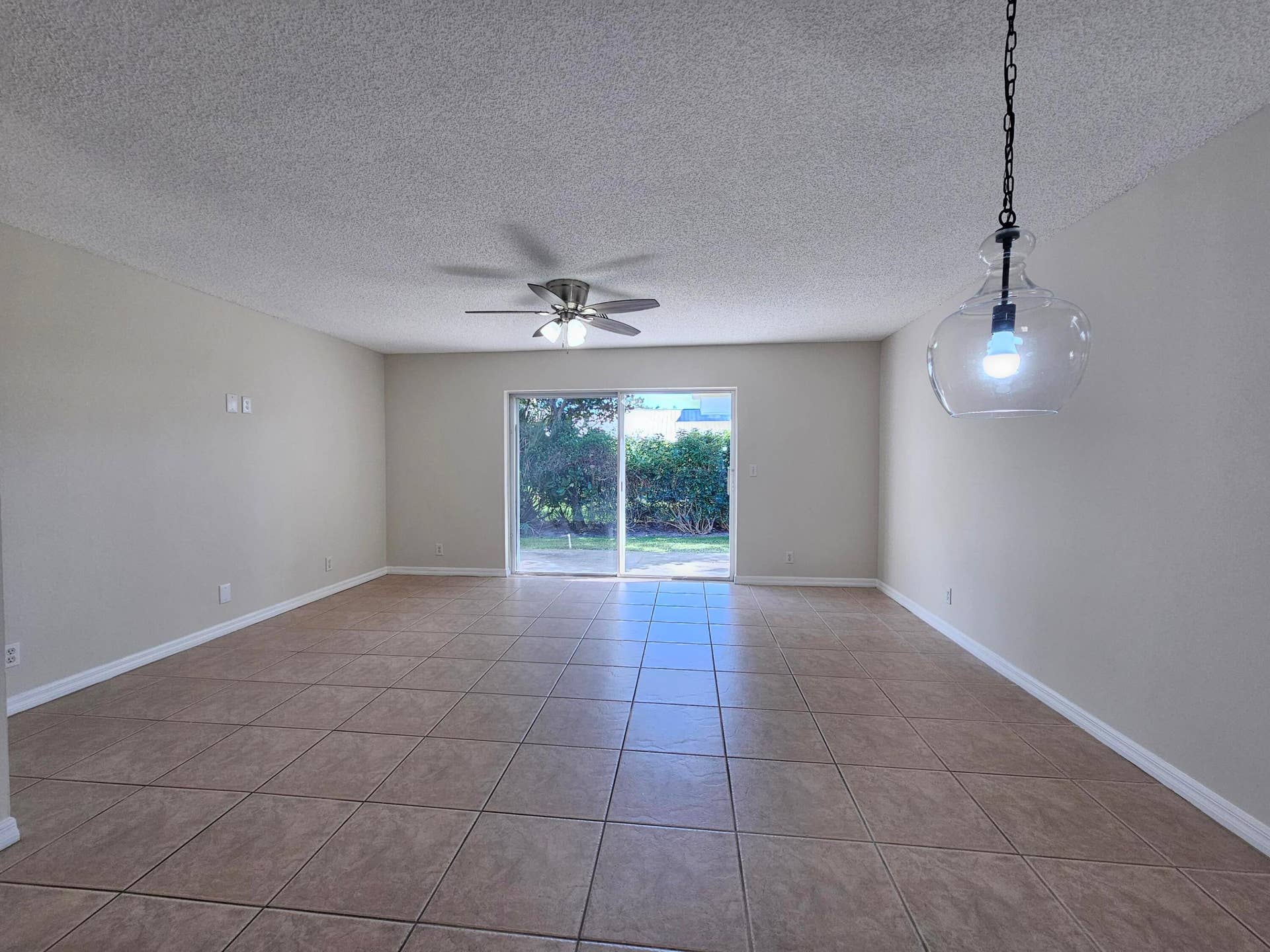 145 Fox Meadow Run, Jupiter, FL 33458 Living - Dining (4)