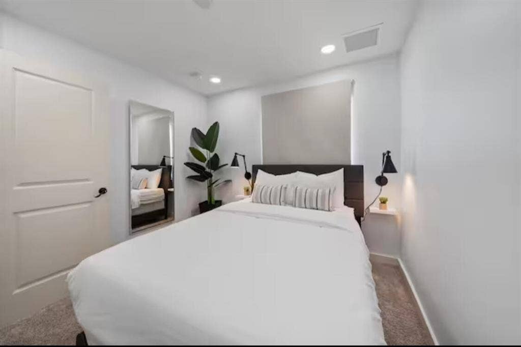 1559 W 26TH Court, #1, Riviera Beach, Riviera Beach, FL 33404 bed 2