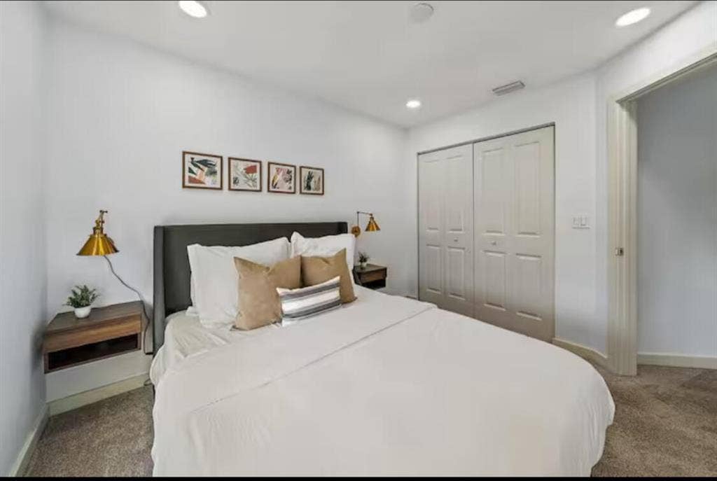 1559 W 26TH Court, #1, Riviera Beach, Riviera Beach, FL 33404 bed 3