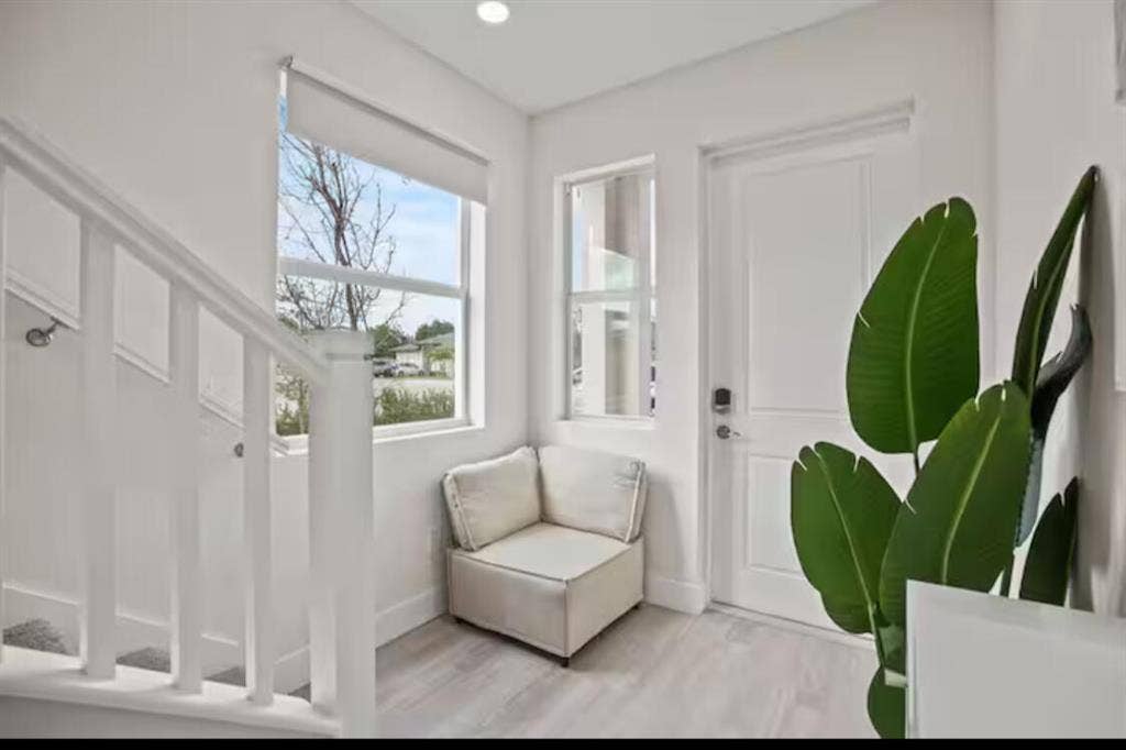 1559 W 26TH Court, #1, Riviera Beach, Riviera Beach, FL 33404 foyer