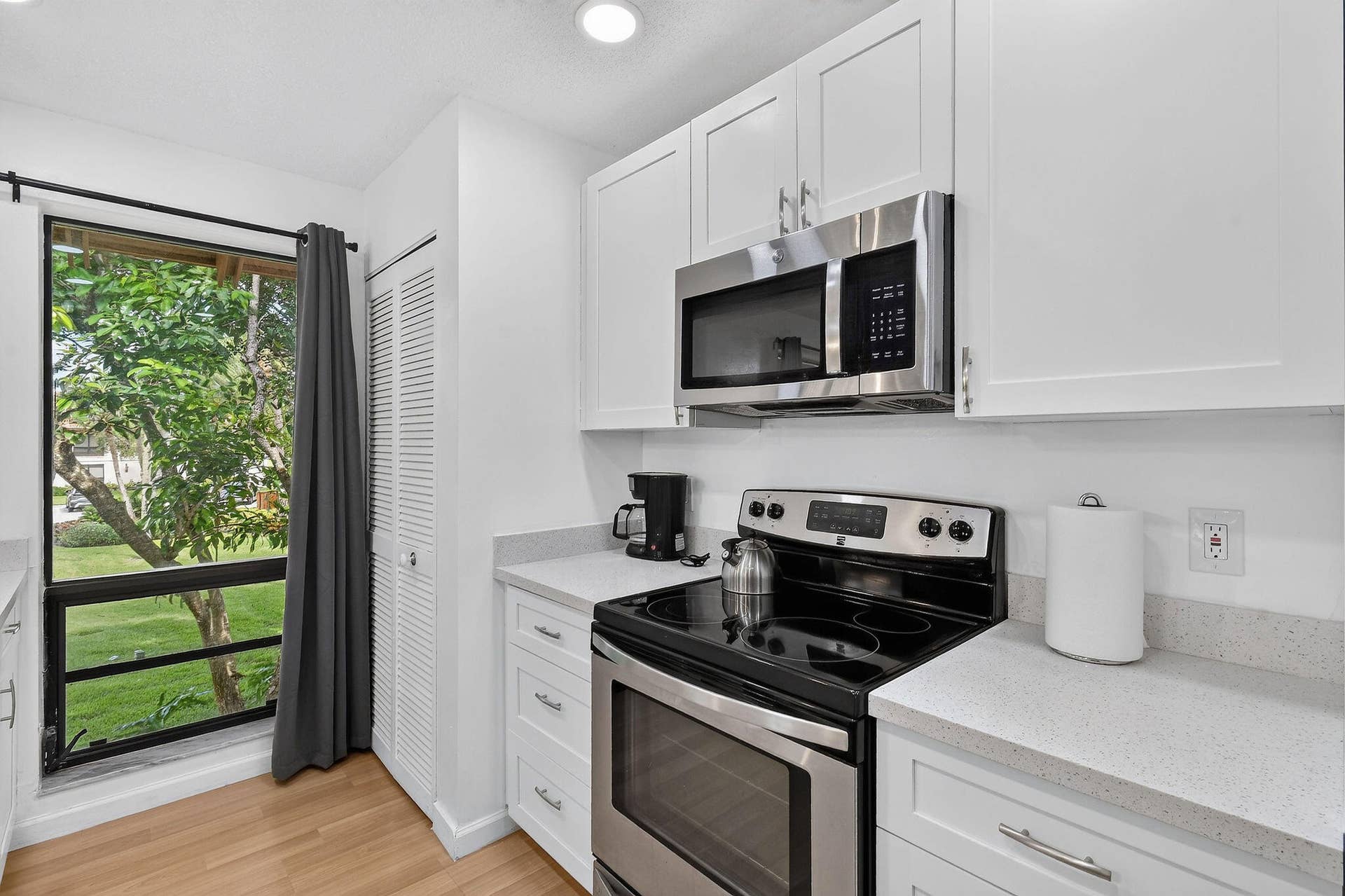 407 BRACKENWOOD Lane S, Palm Beach Gardens, FL 33418 407BrackenwoodLnS(22)