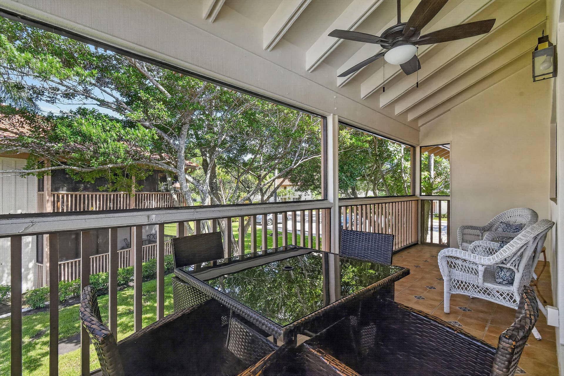 407 BRACKENWOOD Lane S, Palm Beach Gardens, FL 33418 407BrackenwoodLnS(48)