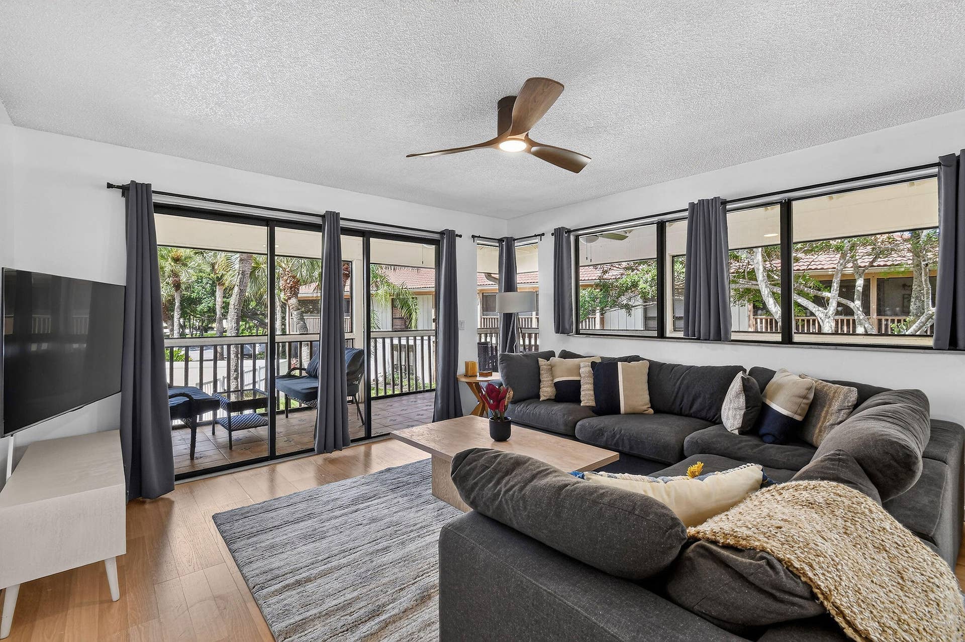 407 BRACKENWOOD Lane S, Palm Beach Gardens, FL 33418 407BrackenwoodLnS(11)
