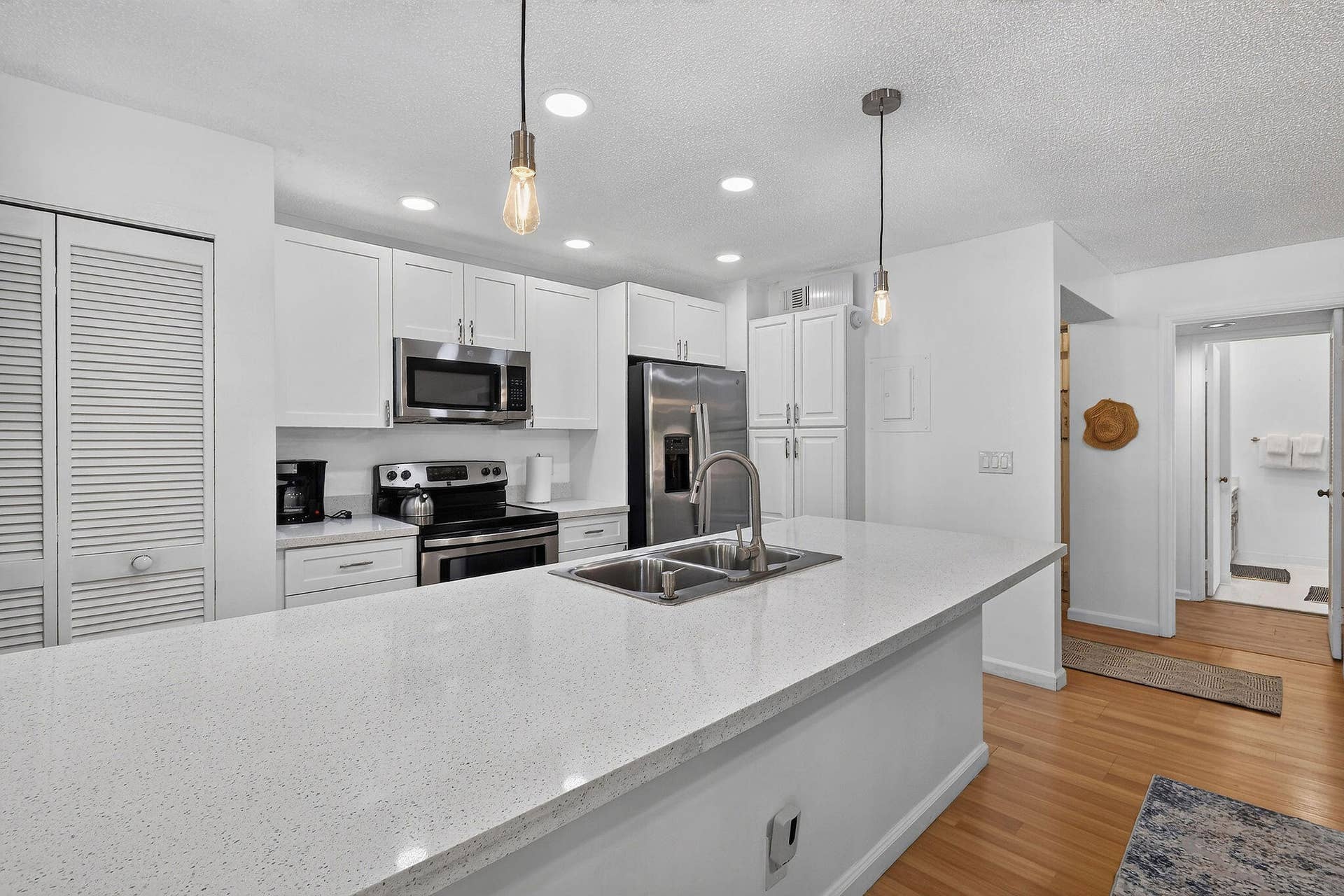 407 BRACKENWOOD Lane S, Palm Beach Gardens, FL 33418 407BrackenwoodLnS(17)