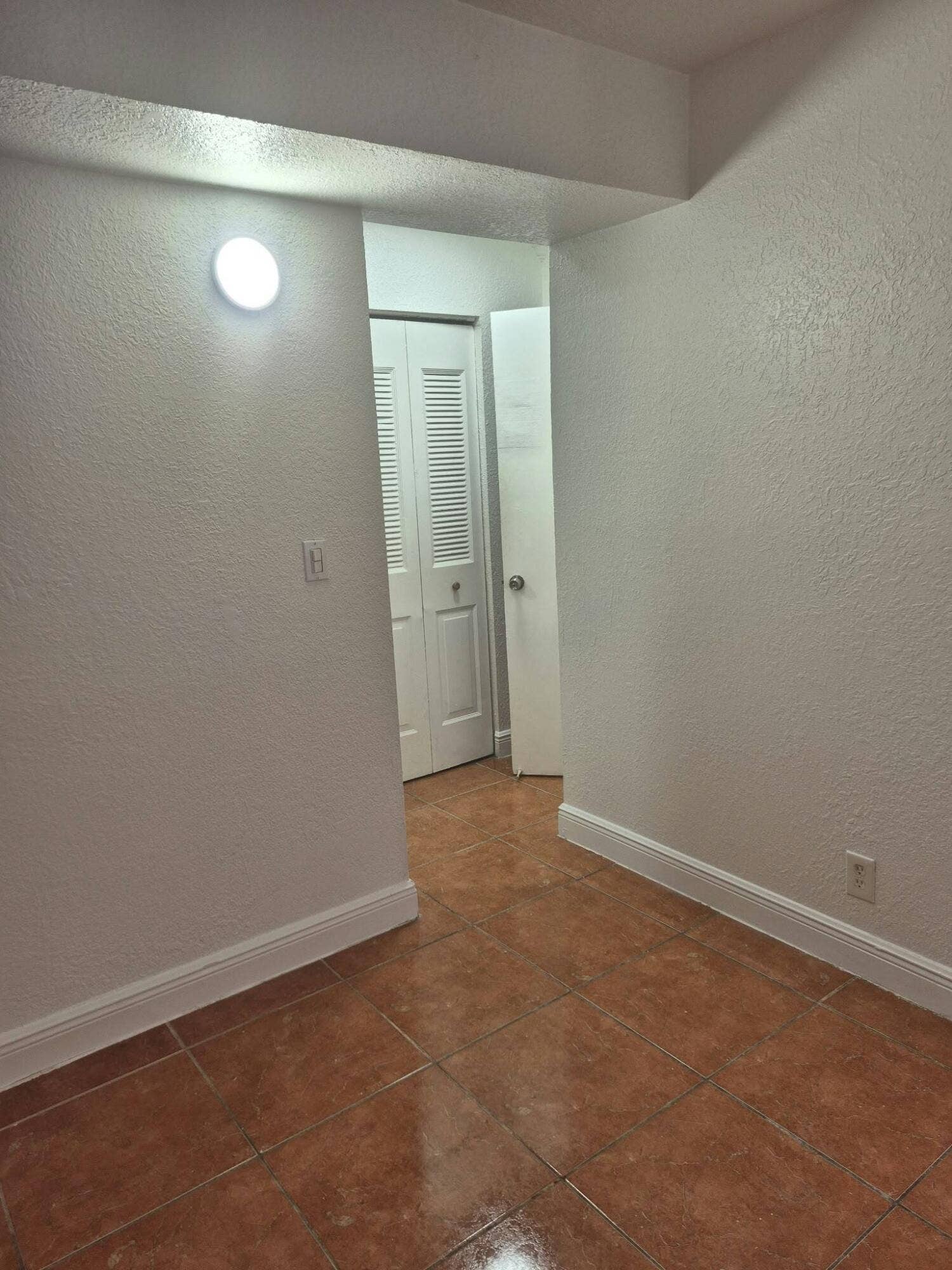 2700 RIVERSIDE Drive, #106-B, Coral Springs, FL 33065 PHOTO-2026-09-28-11-57-07 (1)