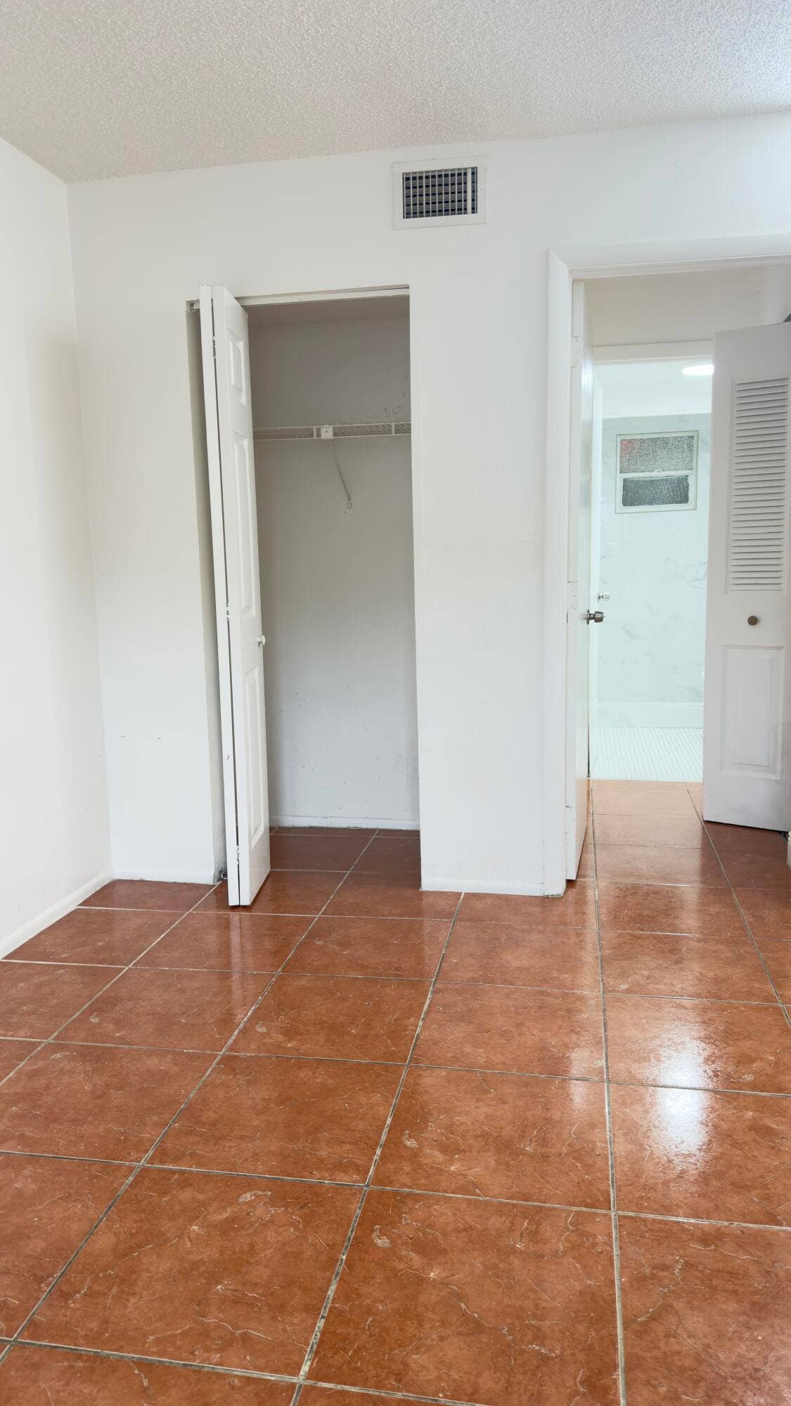 2700 RIVERSIDE Drive, #106-B, Coral Springs, FL 33065 IMG_6129