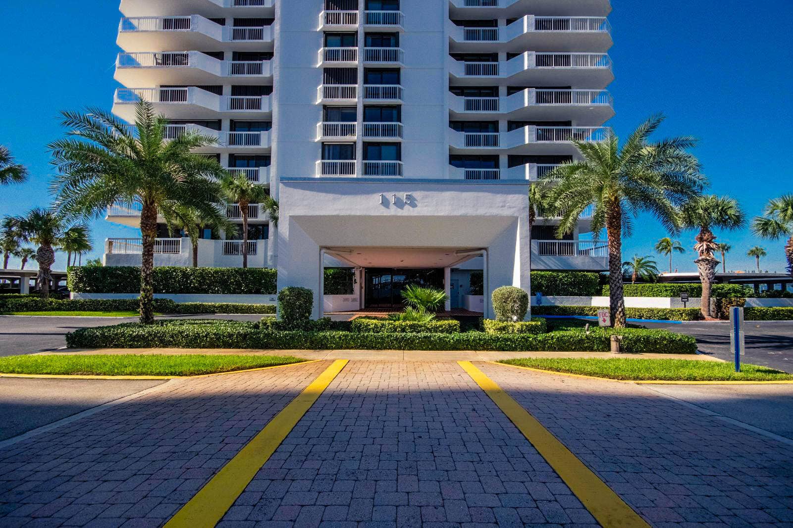 115 Lakeshore Drive, #549, North Palm Beach, FL 33408 Cove Tower East