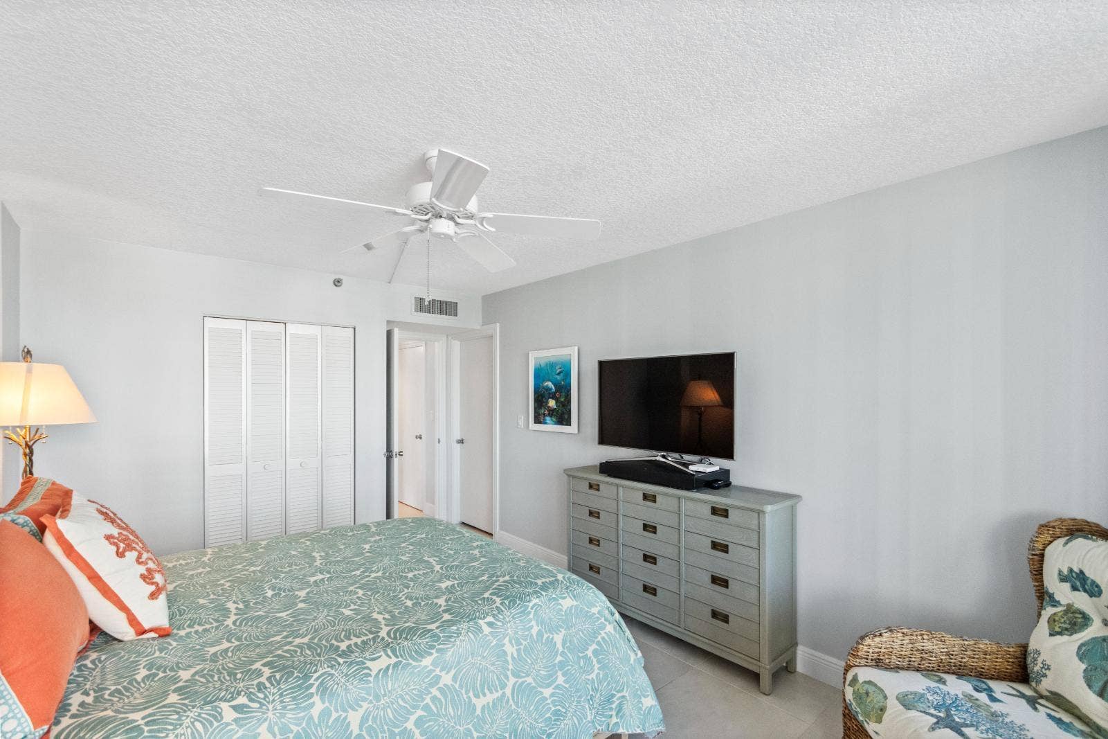 115 Lakeshore Drive, #549, North Palm Beach, FL 33408 Guest Bedroom
