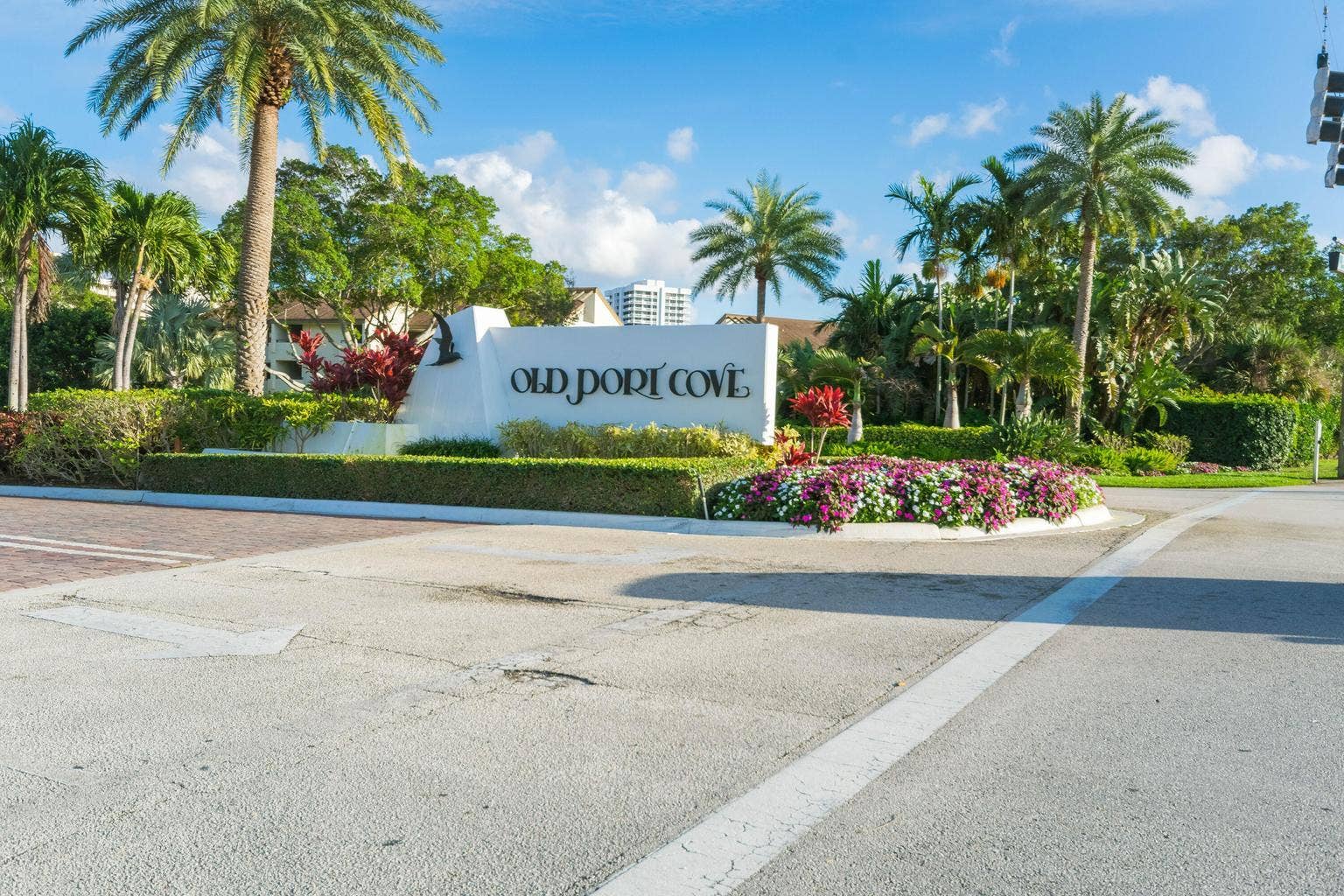 115 Lakeshore Drive, #549, North Palm Beach, FL 33408 Old Port Cove