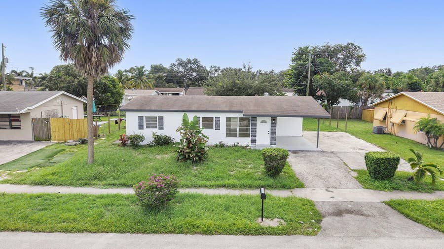 Property photo for 324 NW 3rd Street, Deerfield Beach, FL