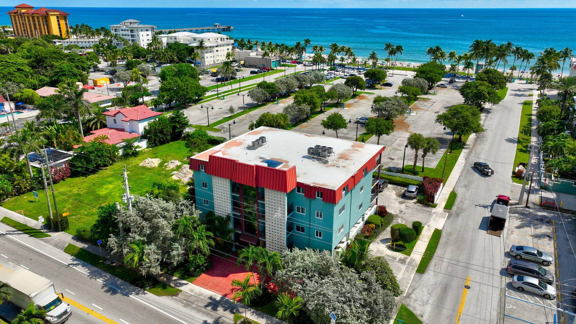 180 SE 20th Avenue, #403, Deerfield Beach, FL 33441 Aerial