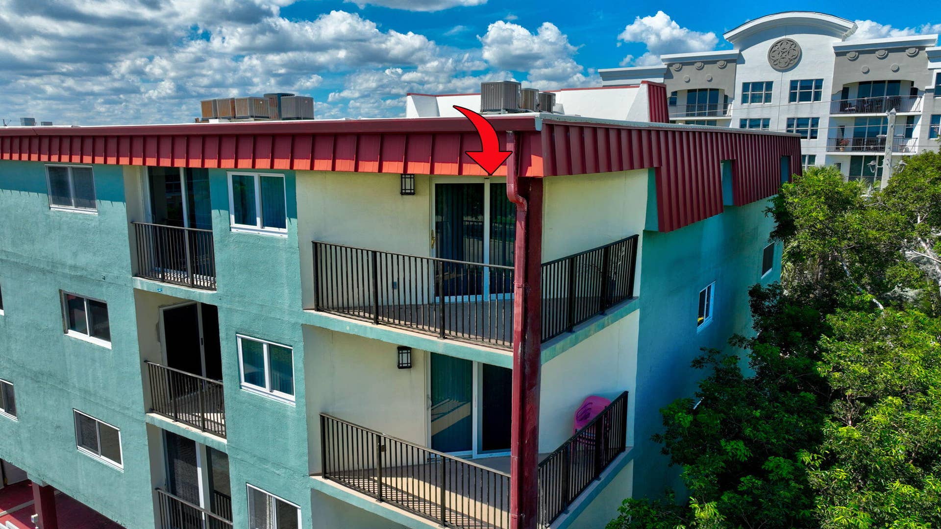 180 SE 20th Avenue, #403, Deerfield Beach, FL 33441 Corner Location