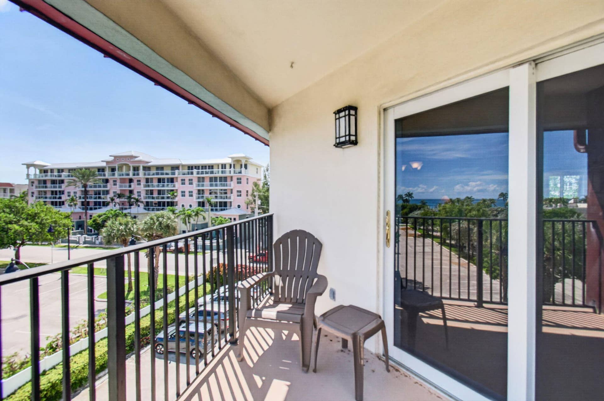 180 SE 20th Avenue, #403, Deerfield Beach, FL 33441 Corner Balcony
