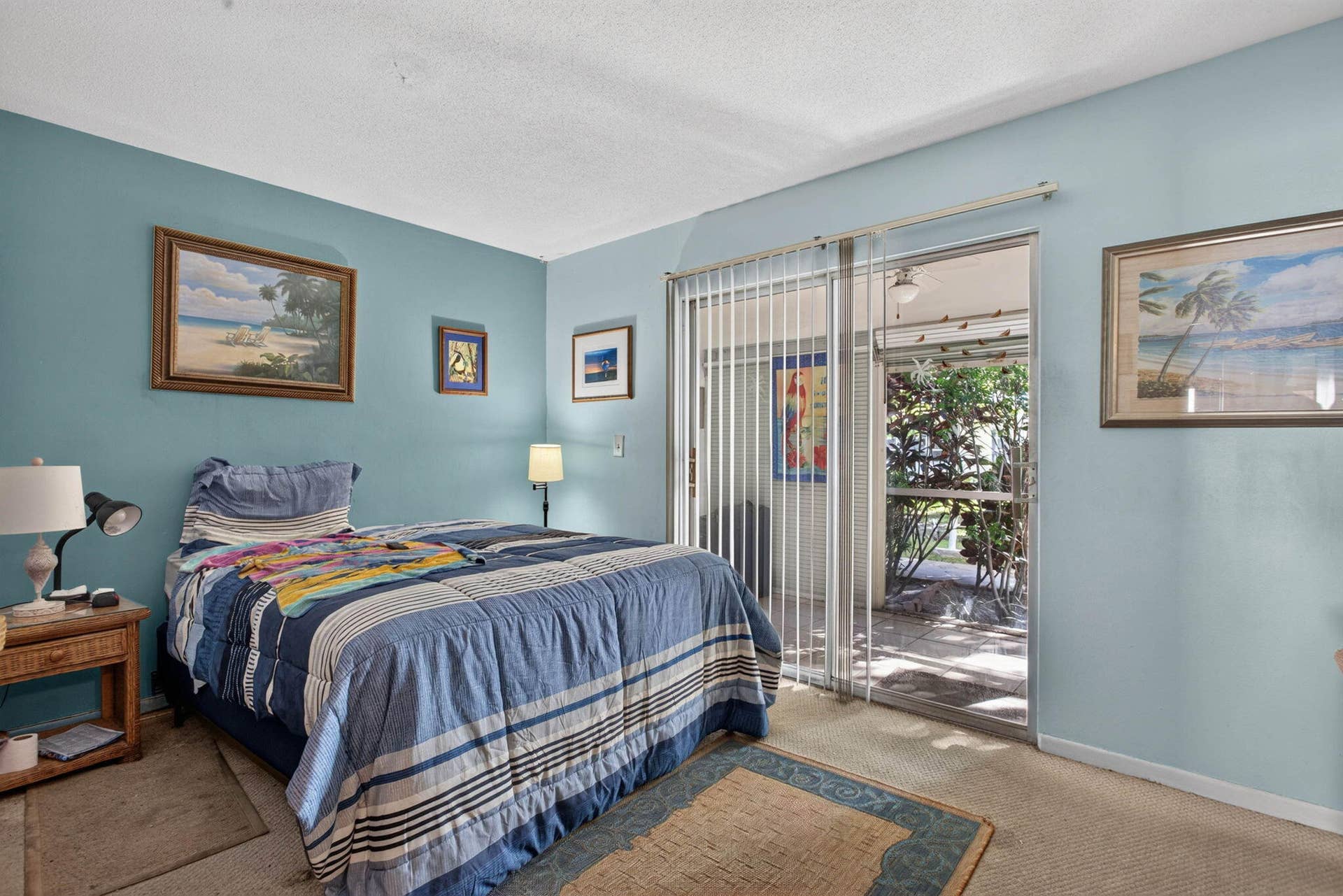 With Overlooking covered patio
