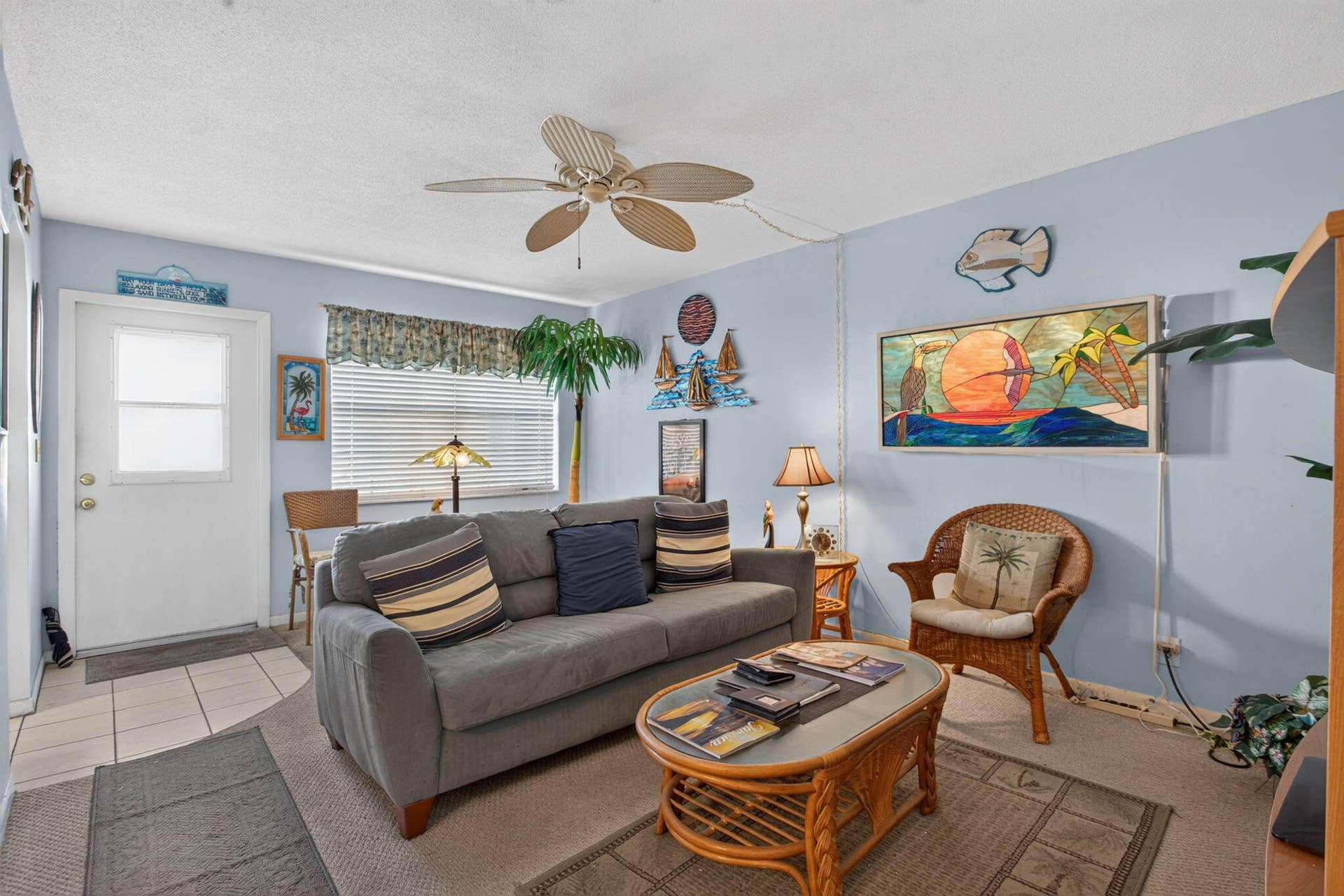 Every piece of art and furniture will stay, but also could go! Is not added to price, so won't be discounted.