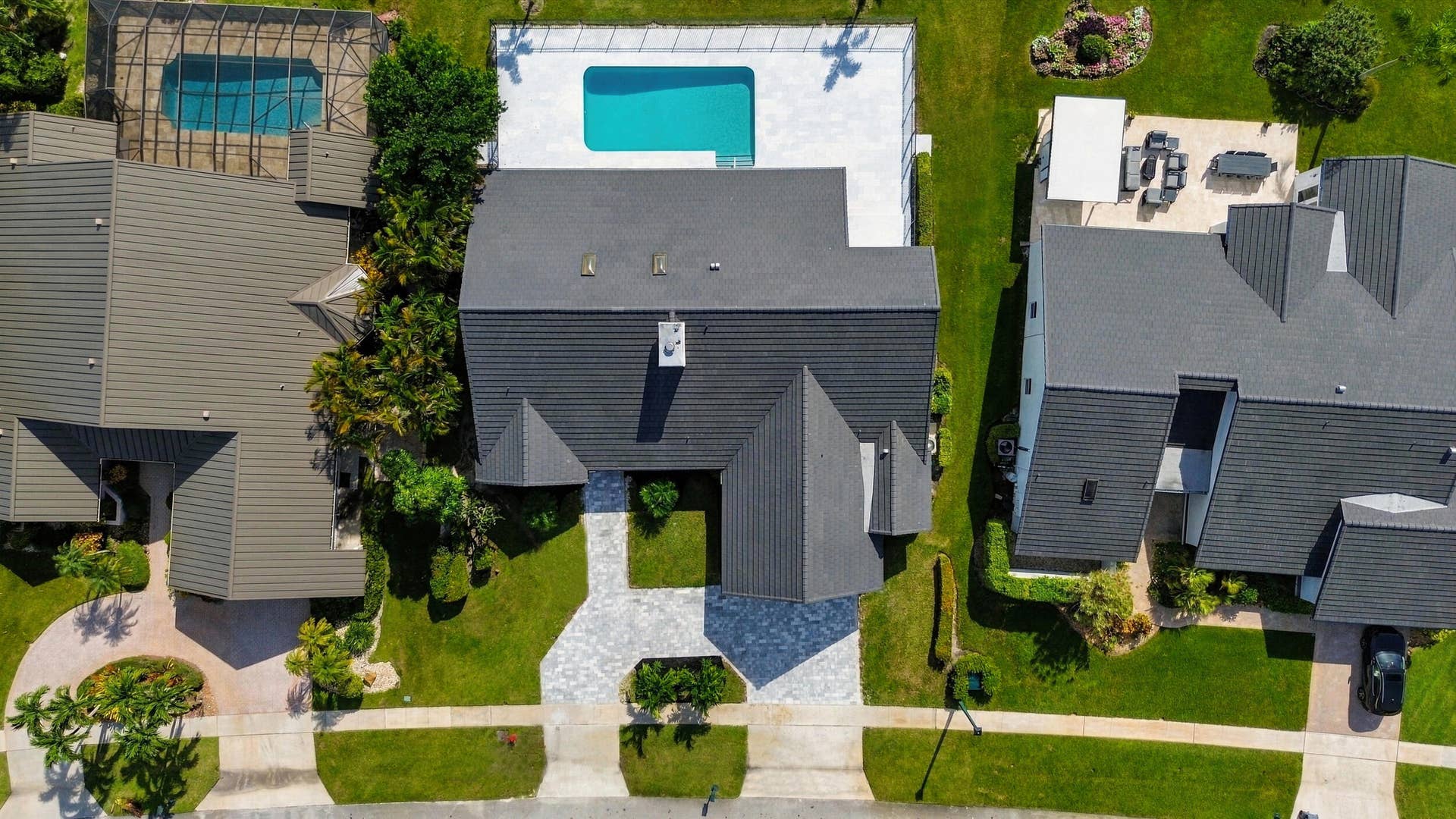 10941 BOCA WOODS Lane, Boca Raton, FL 33428 New circular driveway & pool pavers.