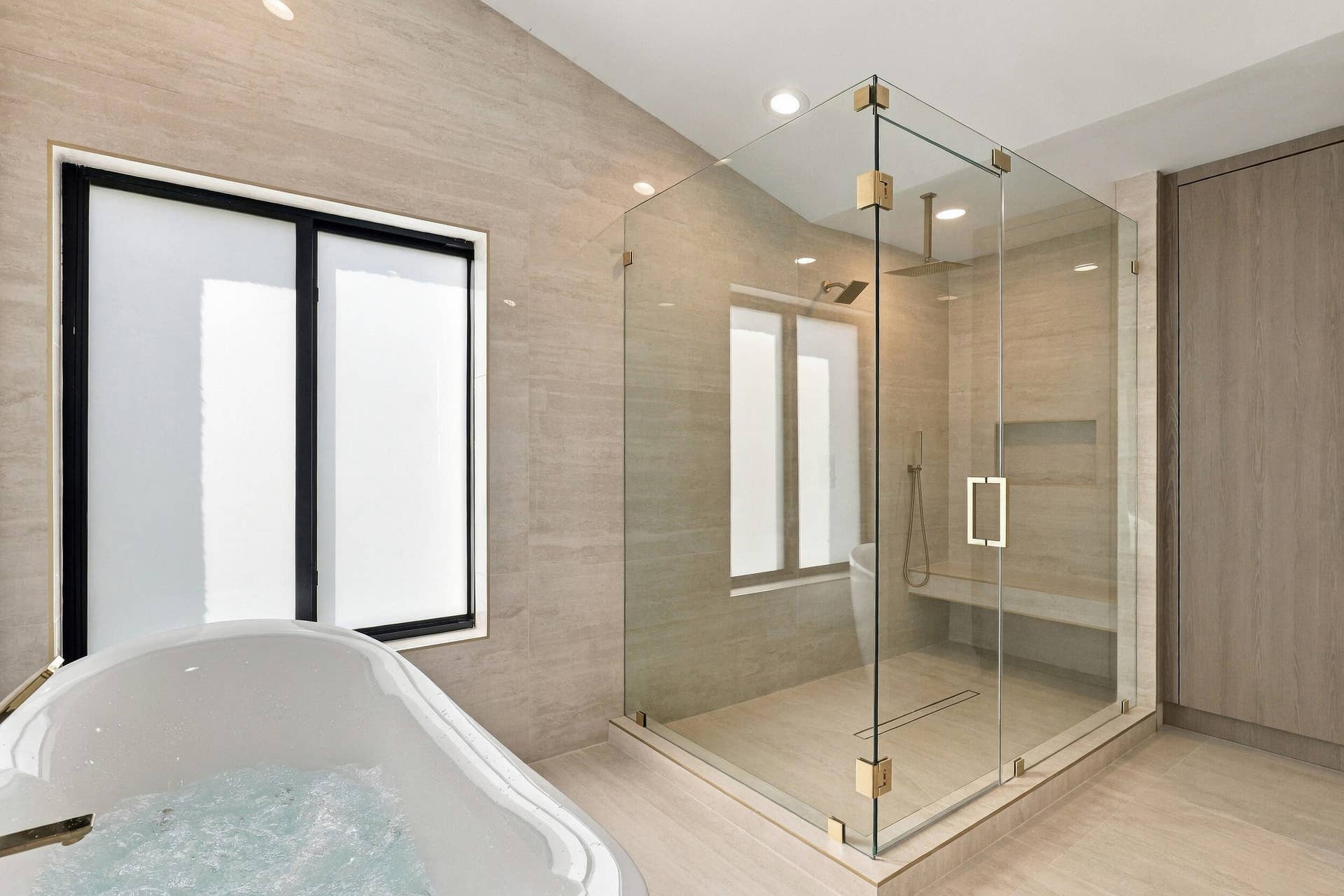 10941 BOCA WOODS Lane, Boca Raton, FL 33428 spa tub and shower