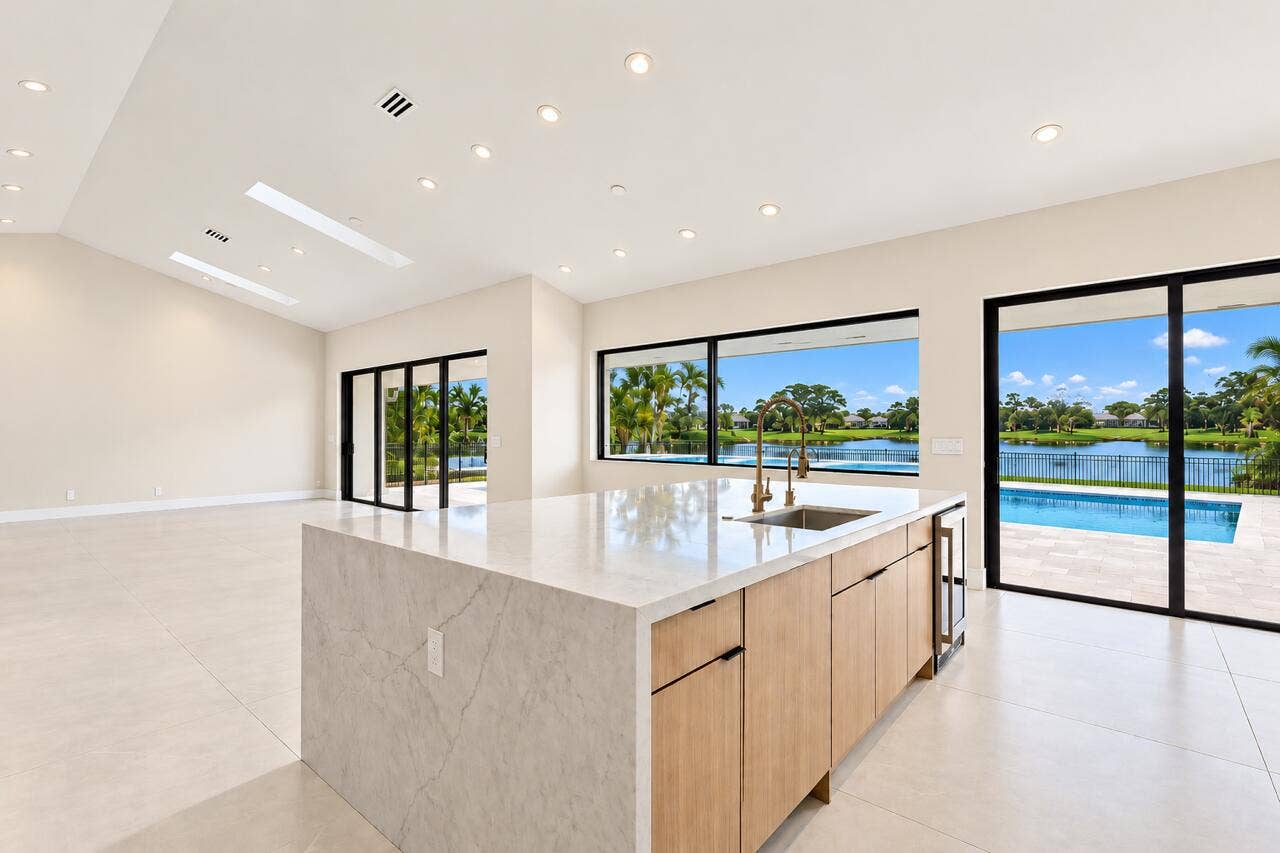 10941 BOCA WOODS Lane, Boca Raton, FL 33428 IMG_1865
