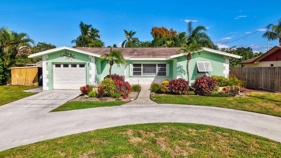 Property photo for 6880 KINGSTON Drive, Lake Worth, FL