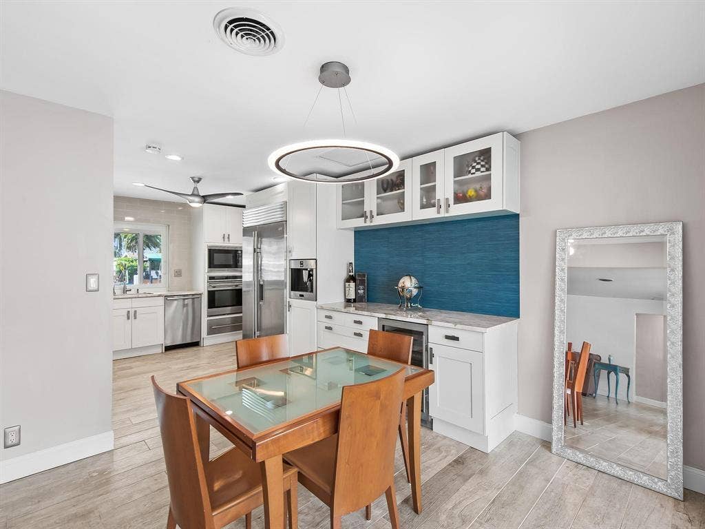 300 SE 10TH Street, Pompano Beach, FL 33060 GetMedia (12)