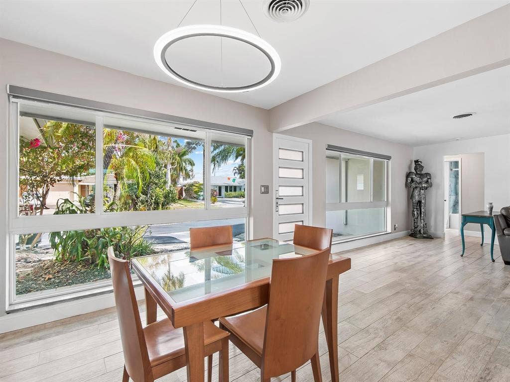 300 SE 10TH Street, Pompano Beach, FL 33060 GetMedia (13)