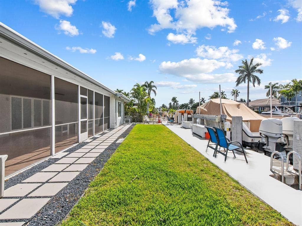 300 SE 10TH Street, Pompano Beach, FL 33060 GetMedia (30)