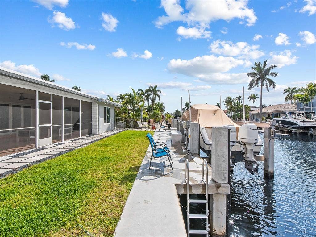300 SE 10TH Street, Pompano Beach, FL 33060 GetMedia (36)