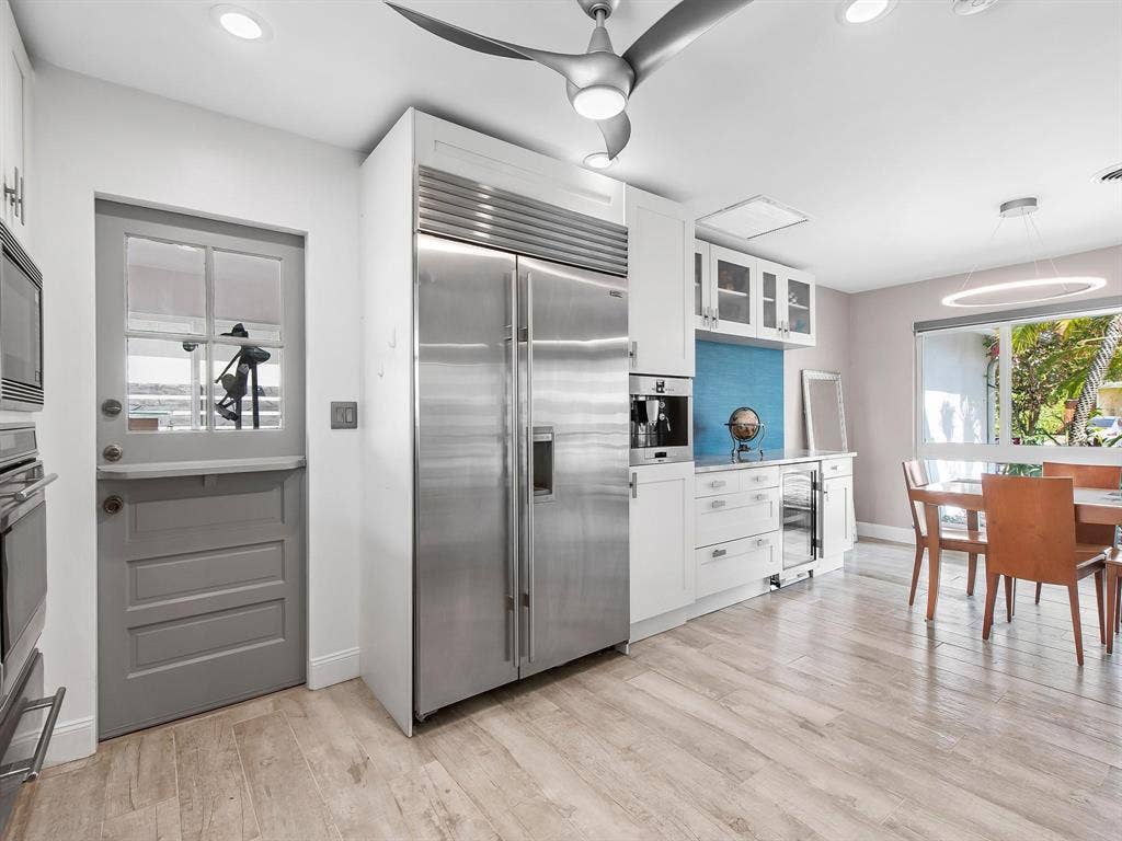 300 SE 10TH Street, Pompano Beach, FL 33060 GetMedia (15)