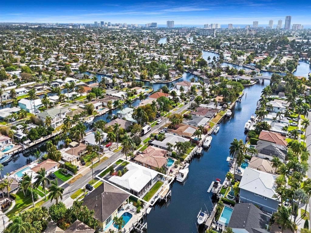 300 SE 10TH Street, Pompano Beach, FL 33060 GetMedia (33)