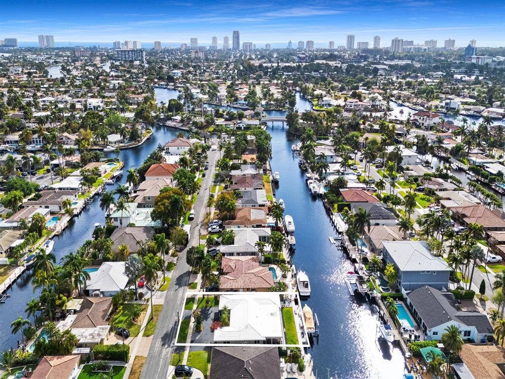300 SE 10TH Street, Pompano Beach, FL 33060 GetMedia (32)