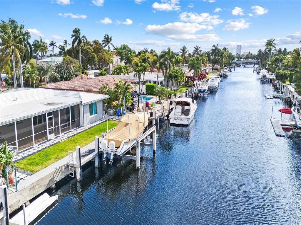300 SE 10TH Street, Pompano Beach, FL 33060 GetMedia (6)