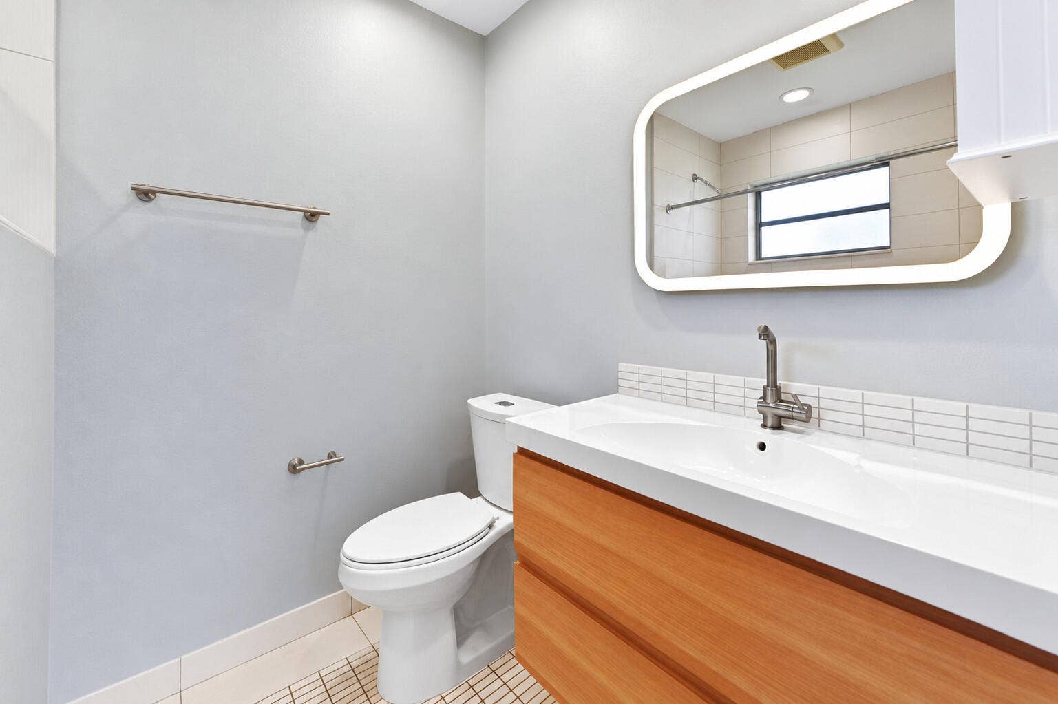 6801 Moonlit Drive, Delray Beach, FL 33446 17_Bathroom_02