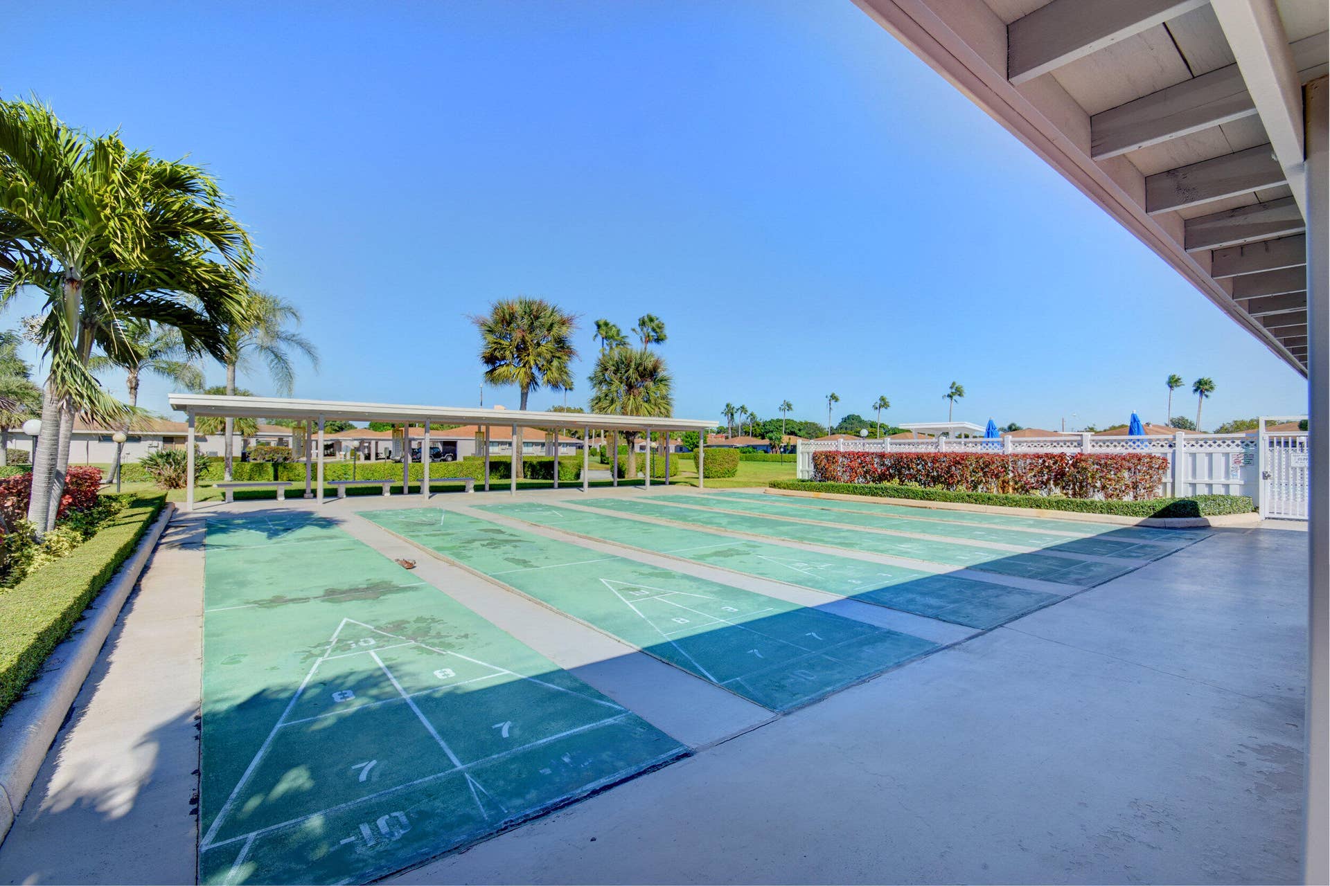 6801 Moonlit Drive, Delray Beach, FL 33446 48_camelot village (9)