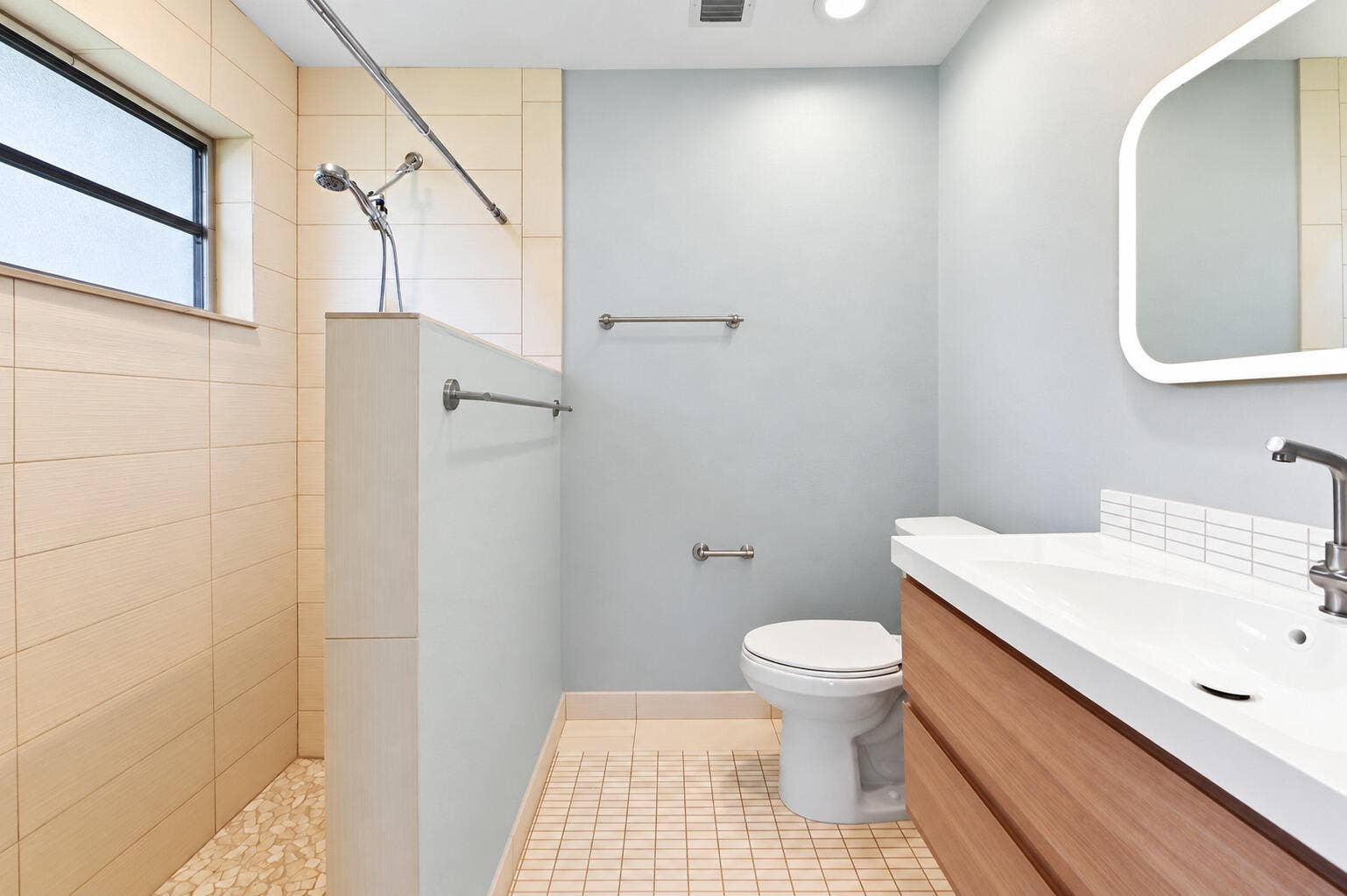 6801 Moonlit Drive, Delray Beach, FL 33446 18_Bathroom_03