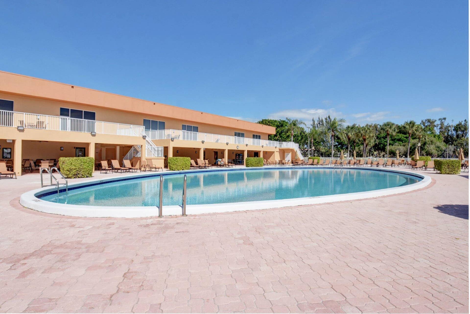 68-web-or-mls-Lakes of Delray (31)