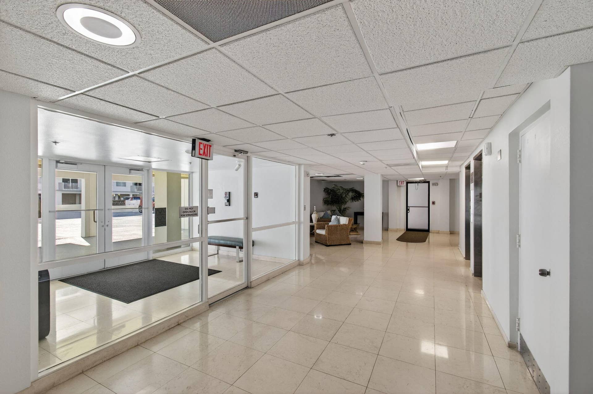 4505 S OCEAN Boulevard, #905, Highland Beach, Highland Beach, FL 33487 Lobby